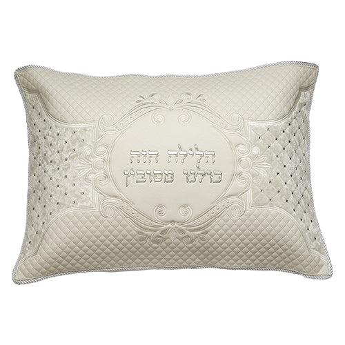 כרית הסבה מהודרת דמוי עור עם רקמה ואותיות בולטות כסף 50X72 ס"מ אריזת פיויסי