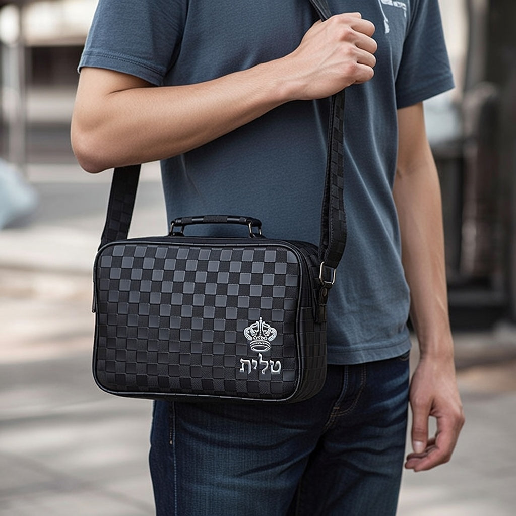 תיק טלית קטן גוון שחור פיו מפואר אותיות בולטות "כתר" 23X36 ס"מ